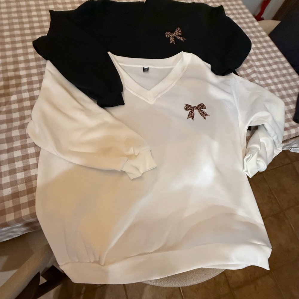 SHEIN Black and White Sweatshirts with Bow Detail